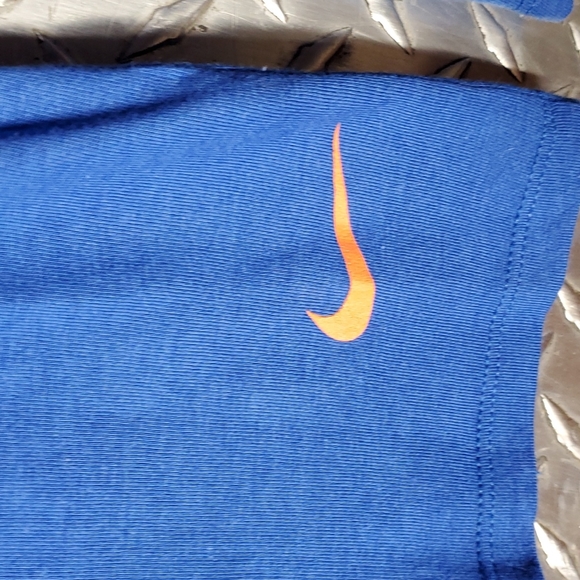 Nike BSU Boise State University Long Sleeve T-Shirt Slim Fit NWOT sz S 💥 - Picture 3 of 6